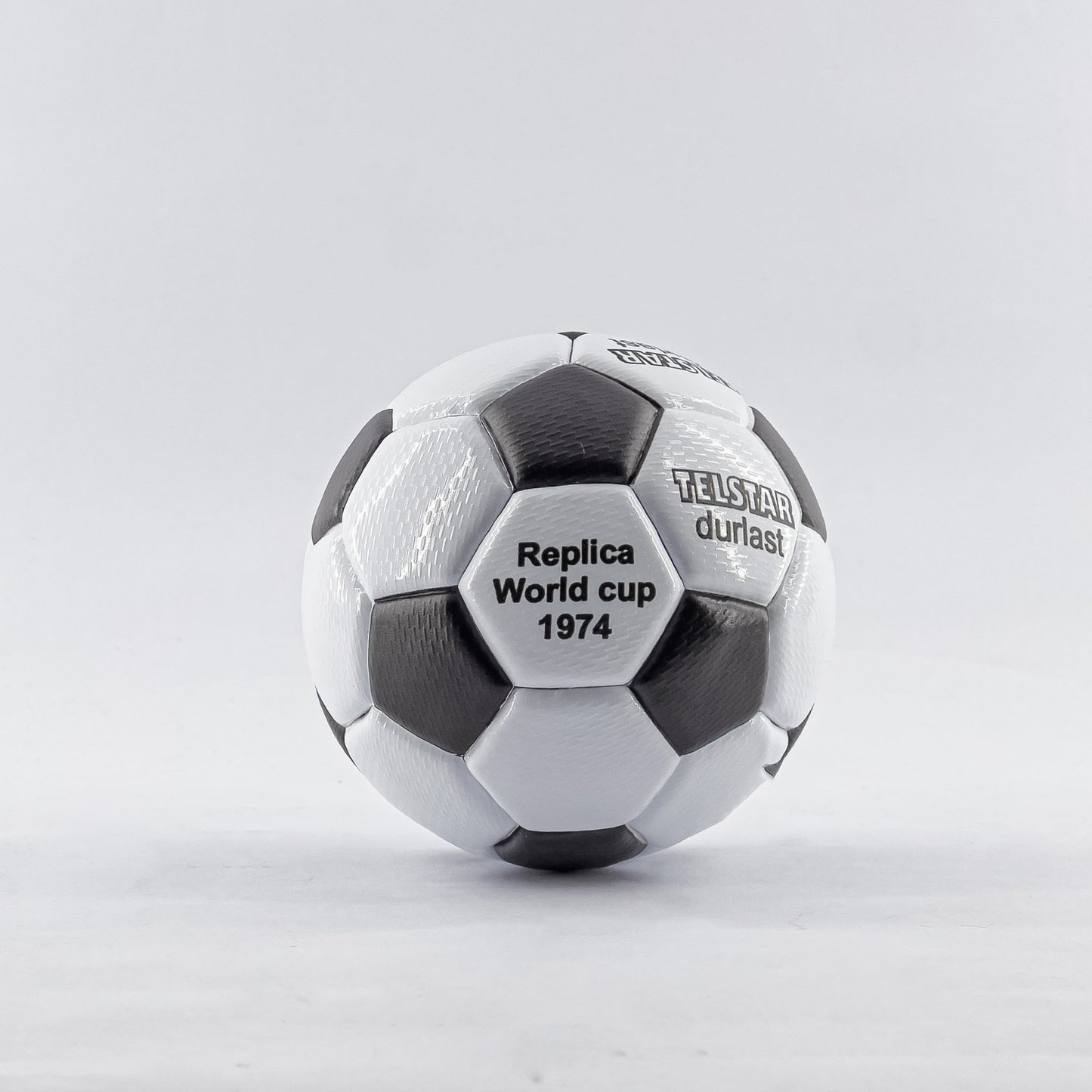 Minibalón Histórico Mundial Alemania 1974 – Réplica Coleccionable Telstar Durlast