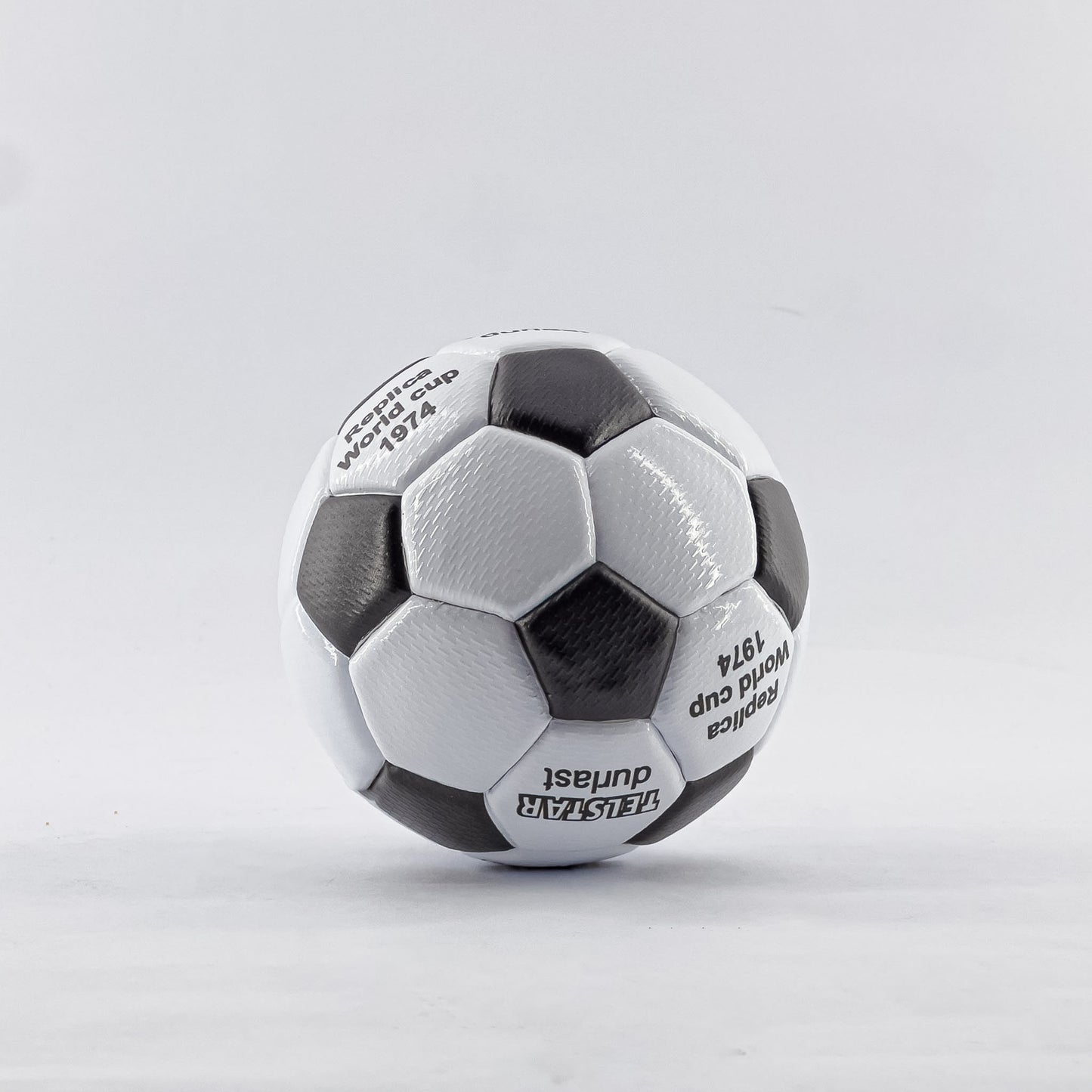 Minibalón Histórico Mundial Alemania 1974 – Réplica Coleccionable Telstar Durlast